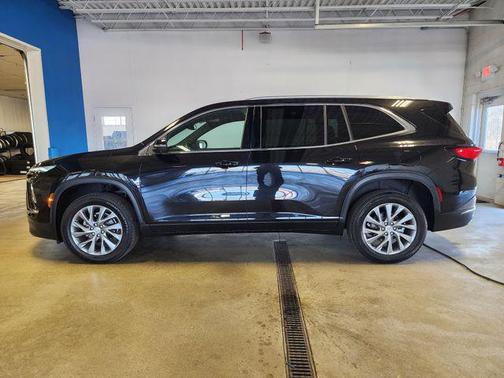 2025 Buick Enclave Preferred FWD