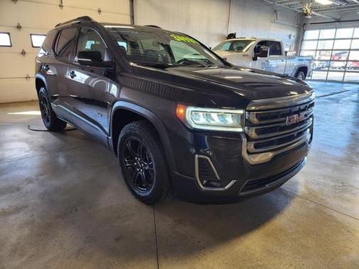 2023 GMC Acadia AWD AT4