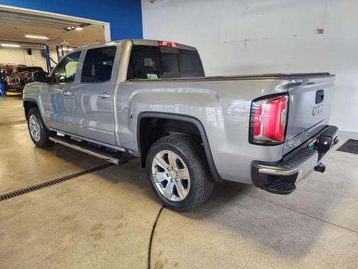 Pepperdust Metallic 2017 GMC Sierra 1500 SLT