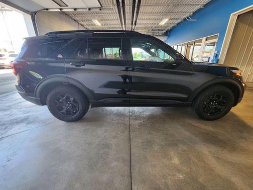 Agate Black Metallic 2024 Ford Explorer Timberline