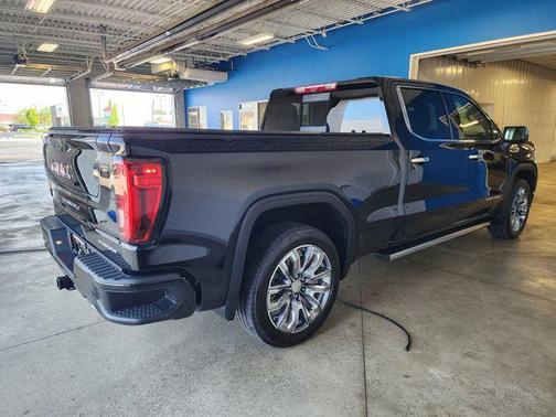 Onyx Black 2023 GMC Sierra 1500 Denali