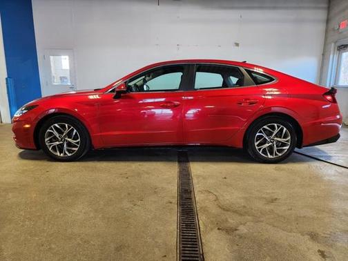 2021 Hyundai SONATA SEL