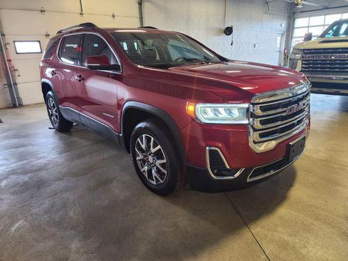 Volcanic Red Tintcoat 2023 GMC Acadia FWD SLT