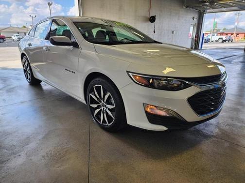 2022 Chevrolet Malibu FWD RS
