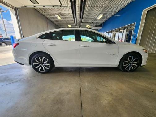 2022 Chevrolet Malibu FWD RS