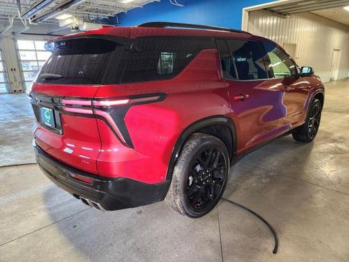 2025 Chevrolet Traverse RS