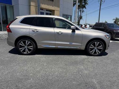 Bright Dusk 2023 Volvo XC60 Plus