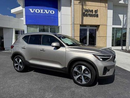 2023 Volvo XC40 Plus