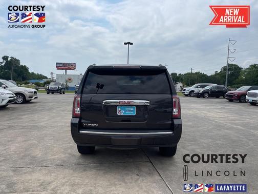 Photo 4 of 28 of 2018 GMC Yukon Denali