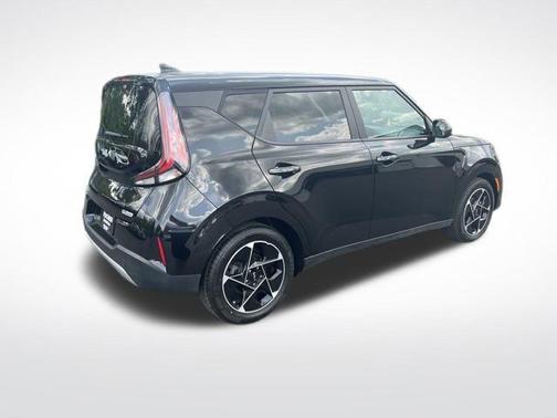 2023 Kia Soul EX