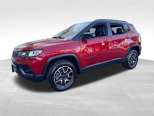Red Hot Pearlcoat 2025 Jeep Compass Trailhawk