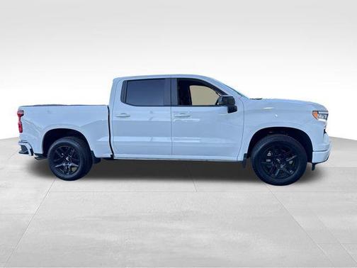 Summit White 2026 Chevrolet Silverado 1500 RST