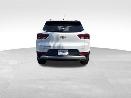 Summit White 2025 Chevrolet Trailblazer LT
