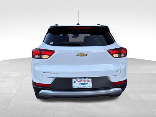 Summit White 2025 Chevrolet Trailblazer LT