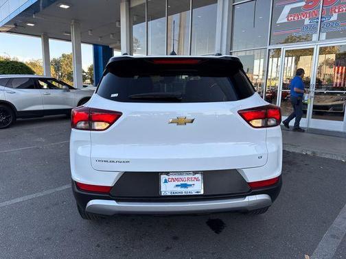 Summit White 2025 Chevrolet Trailblazer LT