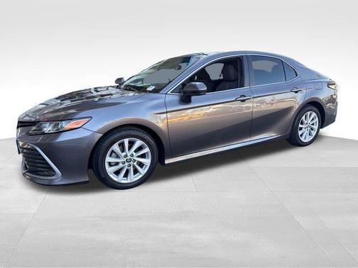 Predawn Gray Mica 2022 Toyota Camry LE