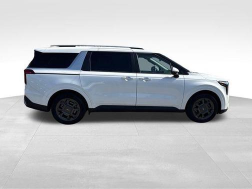 Snow White Pearl 2025 Kia Carnival Hybrid EX