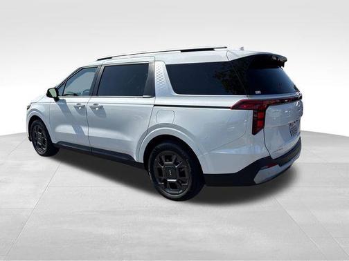 Snow White Pearl 2025 Kia Carnival Hybrid EX