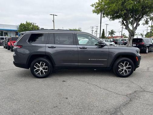Baltic Gray Metallic Clearcoat 2024 Jeep Grand Cherokee L Limited