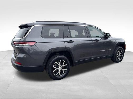 Baltic Gray Metallic Clearcoat 2024 Jeep Grand Cherokee L Limited
