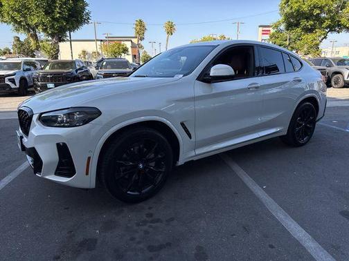 Alpine White 2024 BMW X4 xDrive30i