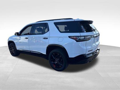 Summit White 2019 Chevrolet Traverse Premier