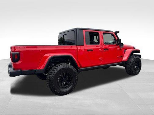 Firecracker Red Clearcoat 2021 Jeep Gladiator Willys 4x4