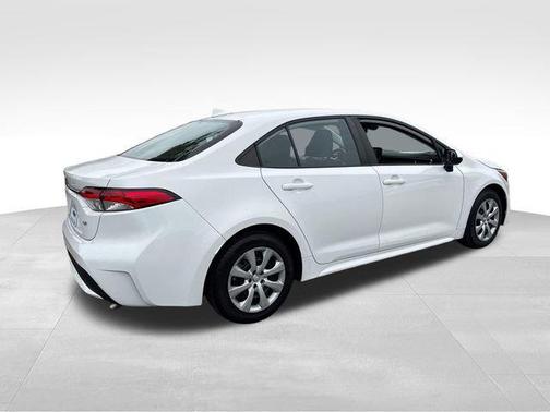 White 2022 Toyota Corolla LE