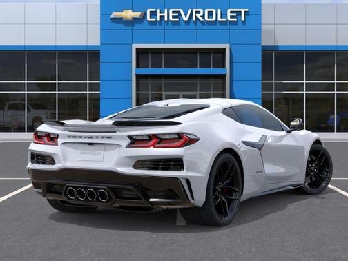Arctic White 2026 Chevrolet Corvette Z06