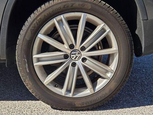2012 Volkswagen Tiguan SE