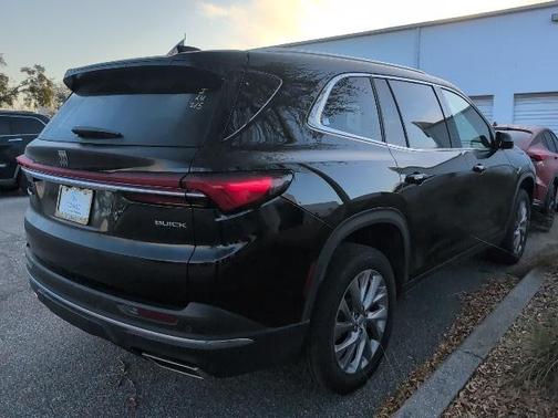 2025 Buick Enclave Preferred FWD