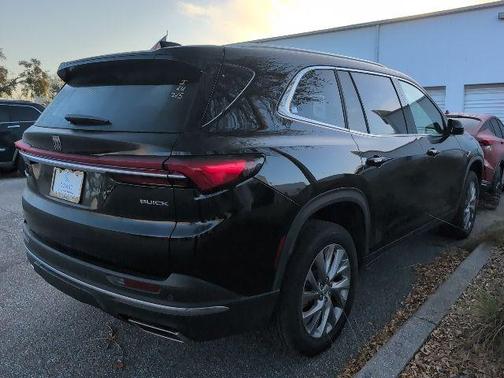 2025 Buick Enclave Preferred FWD