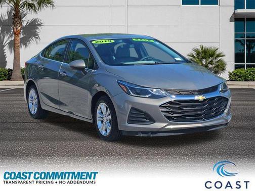 Pepperdust Metallic 2019 Chevrolet Cruze LT