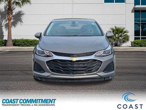 Pepperdust Metallic 2019 Chevrolet Cruze LT