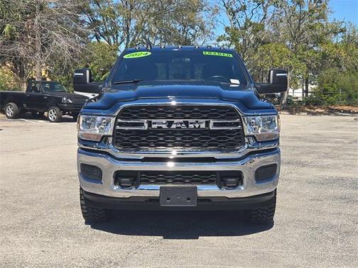2024 RAM 2500 Tradesman Crew Cab 4x4 6'4' Box