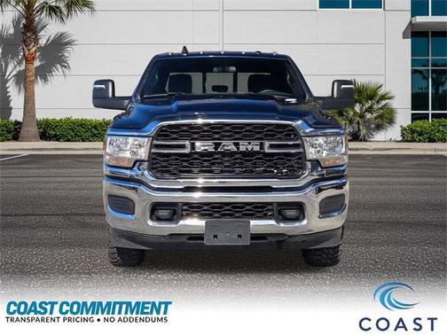 2024 RAM 2500 Tradesman Crew Cab 4x4 6'4' Box