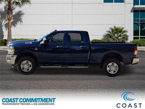 2024 RAM 2500 Tradesman Crew Cab 4x4 6'4' Box