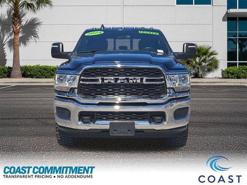 2024 RAM 2500 Tradesman Crew Cab 4x4 6'4' Box