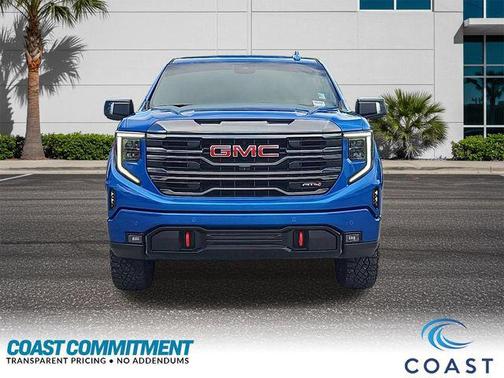 Dynamic Blue Metallic 2024 GMC Sierra 1500 AT4