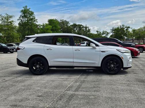 White Frost Tricoat 2023 Buick Enclave Essence FWD