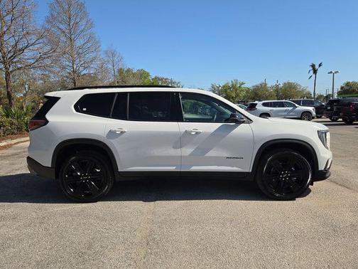 2026 GMC Acadia Elevation FWD