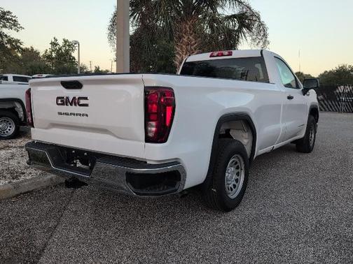 2025 GMC Sierra 1500 Pro