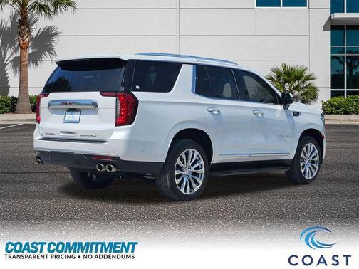 White Frost Tricoat 2024 GMC Yukon Denali