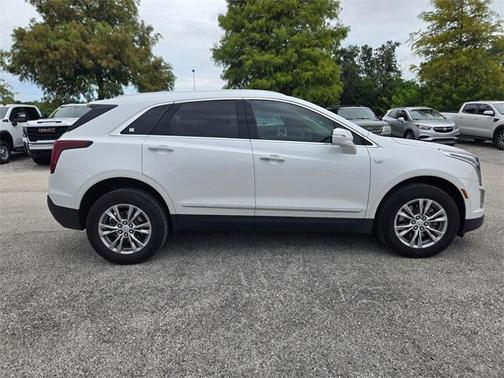 2022 Cadillac XT5 Premium Luxury