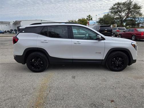 2022 GMC Terrain AWD AT4