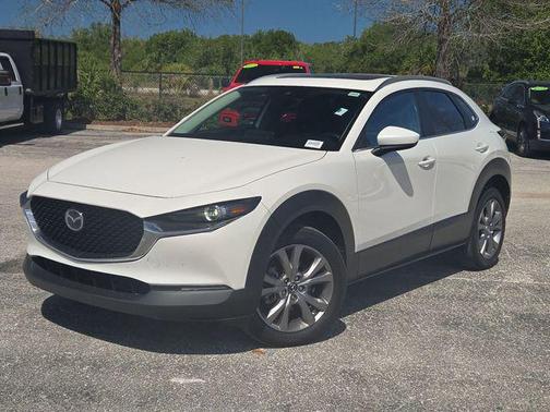 Snowflake White Pearl Mica 2022 Mazda CX-30 2.5 S Preferred Package