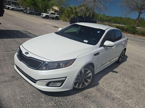 Snow White Pearl 2015 Kia Optima SX