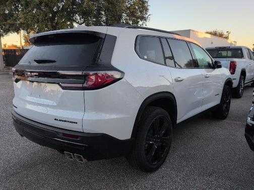 2026 GMC Acadia Elevation FWD