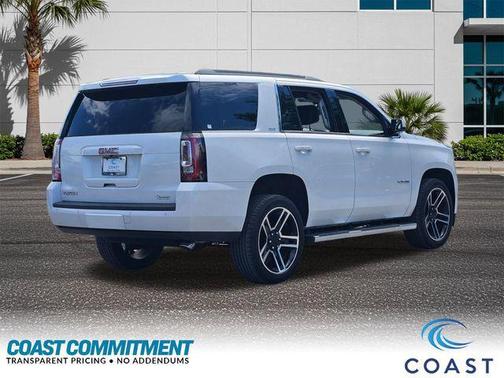 White Frost Tricoat 2017 GMC Yukon SLT