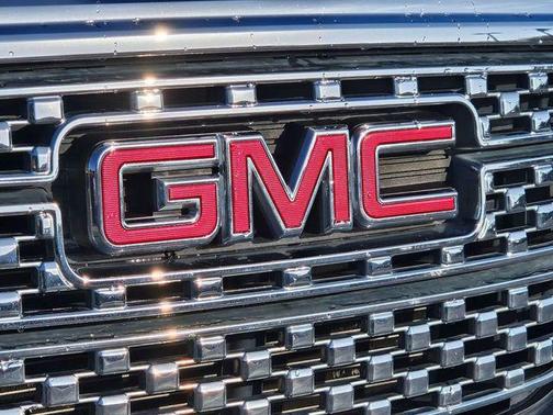 Quicksilver Metallic 2017 GMC Acadia Denali